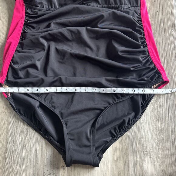 NWT The Avenue One Piece Swimsuit Black And Pink With Halter Top Size 22 - Picture 5 of 9